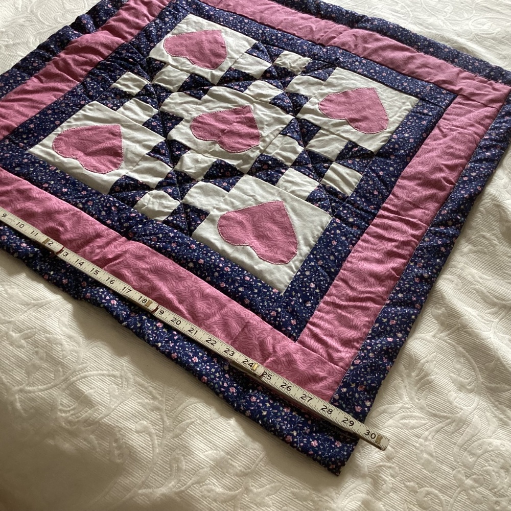 Handmade vintage quilted heart country wall hanging blue / mauve 29 x 29 inches - Picture 7 of 12